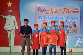 Hội thi "Bữa cơm gia đình, ấm áp yêu thương"