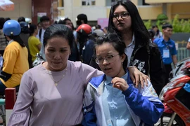 Kỳ thi THPT Quốc gia 2018: Phụ huynh hồi họp cùng sĩ tử