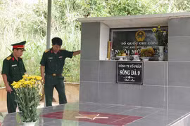 Khai quật ngôi mộ chung tại xã Ia Ly, huyện Sa Thầy