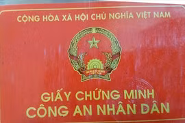 Tước danh hiệu CAND với thượng úy công an lừa đảo chiếm đoạt tài sản