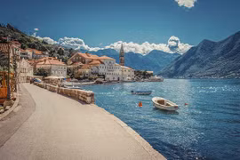 Nghỉ hè được đi tới những vùng đất đẹp thế này thì còn gì bằng