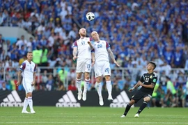 Messi đá hỏng penalty, Argentina bị cầm hòa trước Iceland