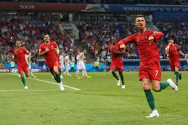 Bồ Đào Nha gặp Morocco và 'cơn điên' của Ronaldo