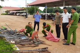 Tiêu hủy vũ khí, vật liệu nổ và công cụ hỗ trợ thu hồi