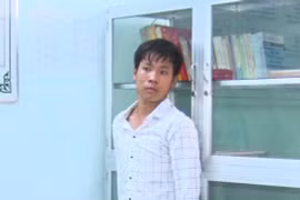 Hiếp dâm bé gái 8 tuổi trong nhà vệ sinh của chùa