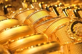 Giá vàng hôm nay 9-6: Tăng mạnh phiên cuối tuần?