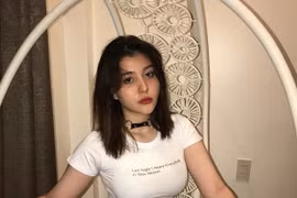 Vẻ đẹp cuốn hút của nữ sinh 16 tuổi,làm người mẫu từ năm lên 4