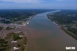 Ngắm khu dự trữ sinh quyển thế giới Mũi Cà Mau từ trên cao