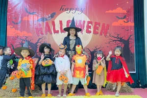 Phong phú hoạt động Halloween nơi phố núi Pleiku