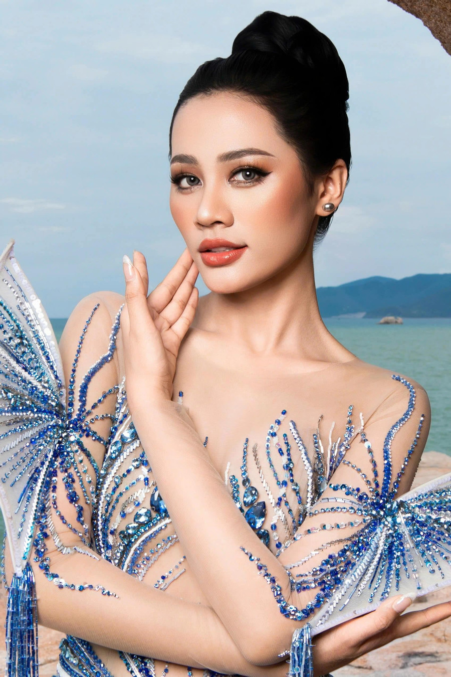 Nói về cuộc sống hiện tại, Đinh Như Phương cho biết cô đã tốt nghiệp đại học loại giỏi ngành Quản trị kinh doanh và nhận được học bổng học thạc sĩ. Ảnh: NVCC Nói về cuộc sống hiện tại, Đinh Như Phương cho biết cô đã tốt nghiệp đại học loại giỏi ngành Quản trị kinh doanh và nhận được học bổng học thạc sĩ. Ảnh: NVCC