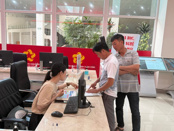 Cấp xã sẽ có 3 phòng chuyên môn với biên chế bình quân 5 công chức/phòng. (Ảnh: PV/Vietnam+) Cấp xã sẽ có 3 phòng chuyên môn với biên chế bình quân 5 công chức/phòng. (Ảnh: PV/Vietnam+)