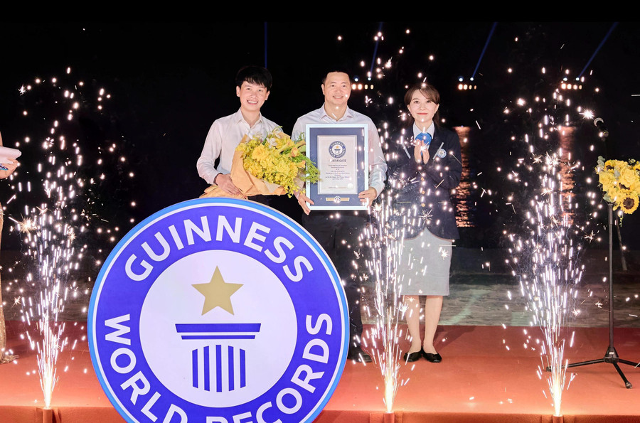 Show diễn xác lập 2 kỷ lục thế giới chưa từng có tiền lệ Show diễn xác lập 2 kỷ lục thế giới chưa từng có tiền lệ