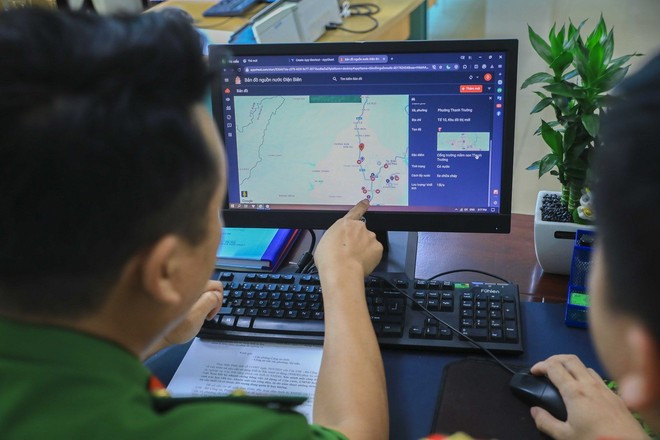 Số hóa bản đồ nguồn nước tỉnh Điện Biên phục vụ công tác chữa cháy. Ảnh: Xuân Tư/TTXVN Số hóa bản đồ nguồn nước tỉnh Điện Biên phục vụ công tác chữa cháy. Ảnh: Xuân Tư/TTXVN