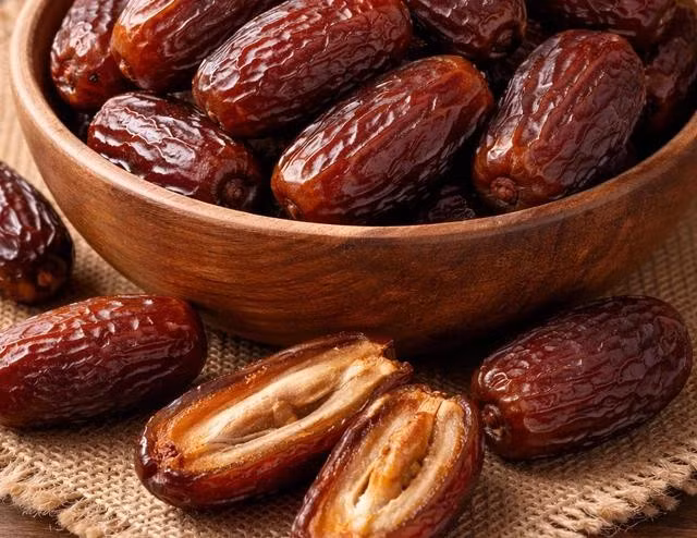 Ăn chà là đúng cách mang lại nhiều lợi ích cho sức khỏe. ẢNH: AI