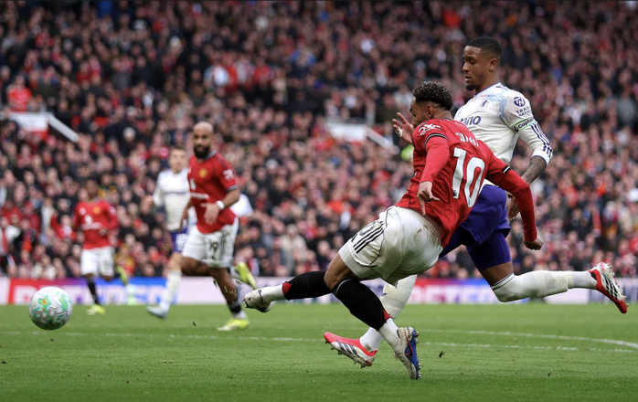 Matheus Cunha đưa Man United vượt lên