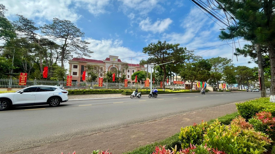 Pleiku đang hướng tới mục tiêu xây dựng 'Cao nguyên xanh vì sức khỏe', phát triển đô thị gắng với bảo vệ môi trường và nâng cao chất lượng sống cho người dân.