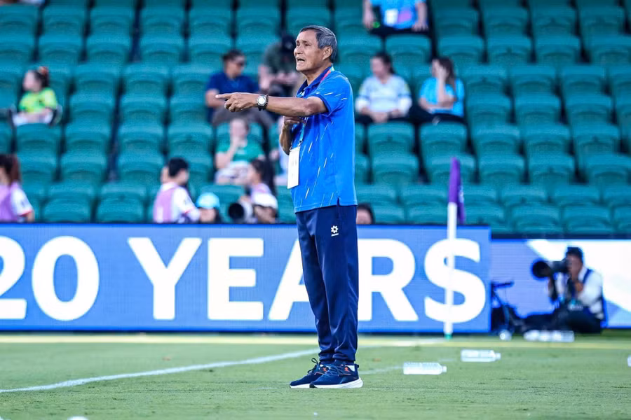 Người kế nhiệm HLV Mai Đức Chung sẽ gánh sức ép lớn. ẢNH: VFF