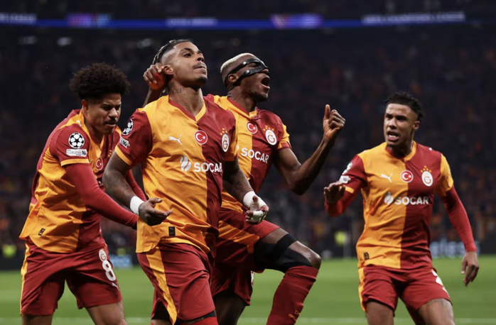 Galatasaray liên tiếp đánh bại Liveroool ở cúp châu Âu