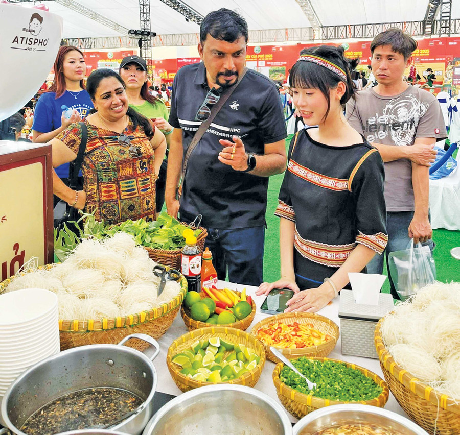 Phở khô Gia Lai đã được quảng bá tại nhiều sự kiện trong và ngoài tỉnh, luôn thu hút thực khách. Ảnh: Hoàng Ngọc