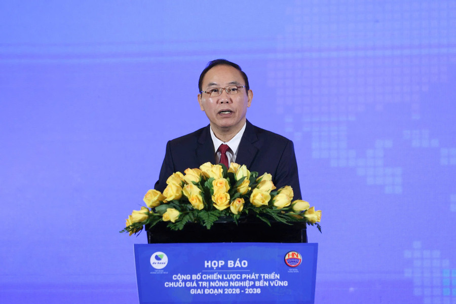 Thứ trưởng Phùng Đức Tiến phát biểu tại lễ công bố.