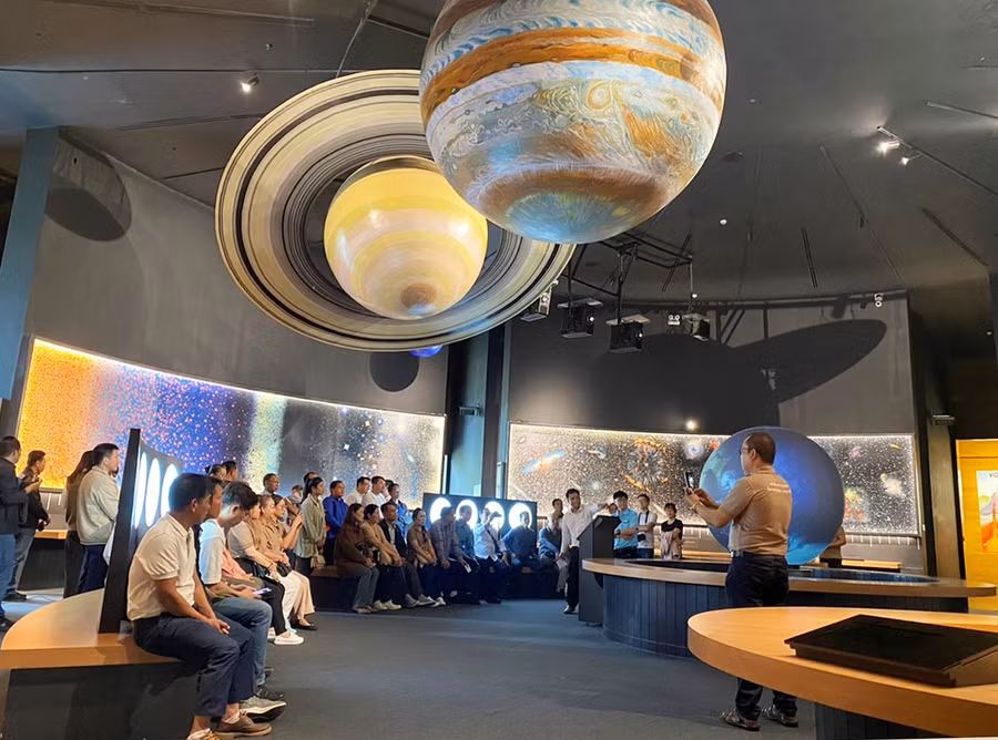 Trung tâm Khám phá khoa học và Đổi mới sáng tạo thu hút rất nhiều du khách yêu thích khoa học và khám phá vũ trụ trong và ngoài nước. Ảnh: K.H