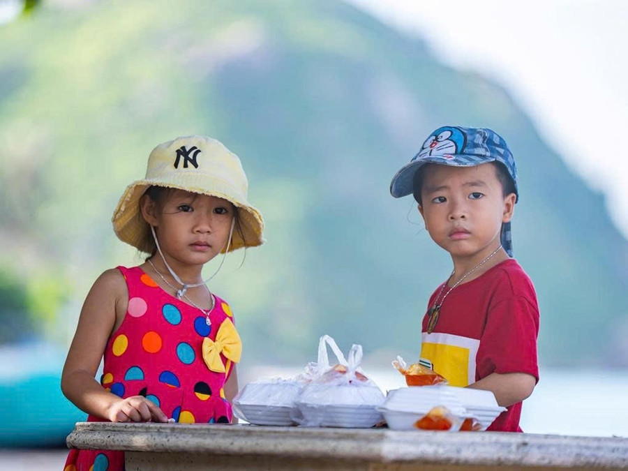 Trẻ em trên đảo. Ảnh: Dũng Nhân lay6-tre-em-tren-dao.jpg