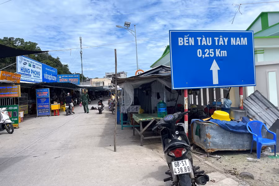 Trung tâm xã Nam Du (đặc khu Kiên Hải, An Giang) trên đảo Hòn Ngang luôn vắng người. ẢNH: MAI THANH HẢI