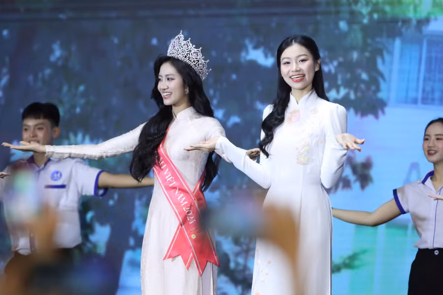 Hai người đẹp cùng ghi danh và tỏa sáng tại cuộc thi Hoa hậu Việt Nam 2024.