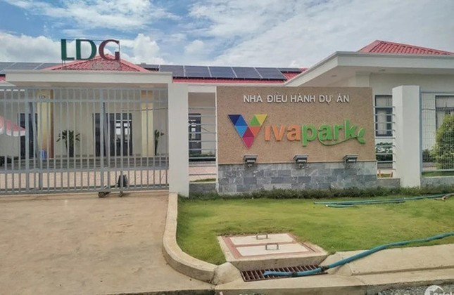 Cổ phiếu của Công ty CP Đầu tư LDG tăng trần 5 phiên liên tục. Cổ phiếu của Công ty CP Đầu tư LDG tăng trần 5 phiên liên tục.