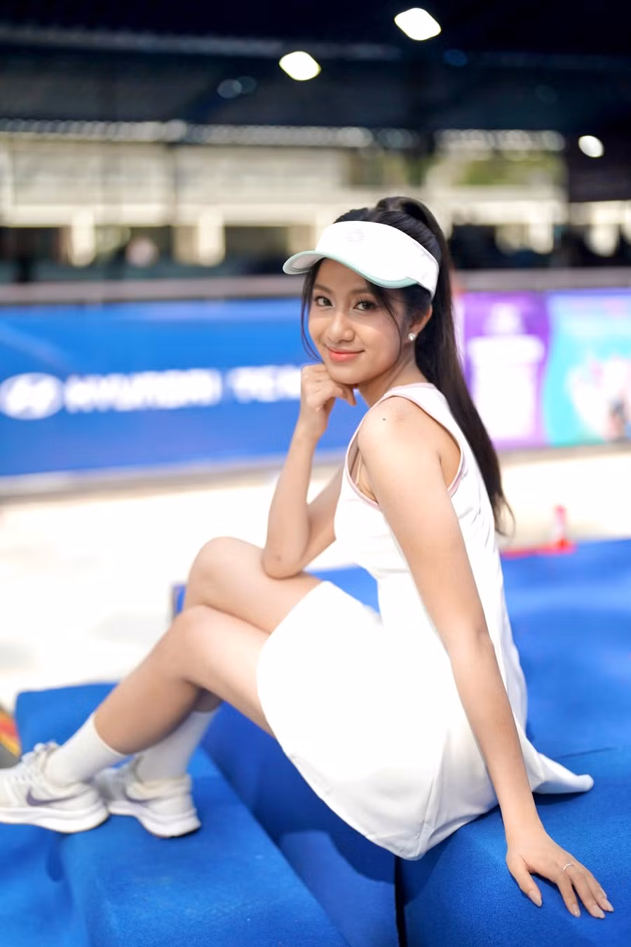 Người đẹp đồng thời gửi lời chúc vận động viên tham gia giải đấu giữ phong độ, tiếp tục tham gia tranh tài, chinh phục giải thưởng với tổng giá trị lên đến 1 tỷ đồng.