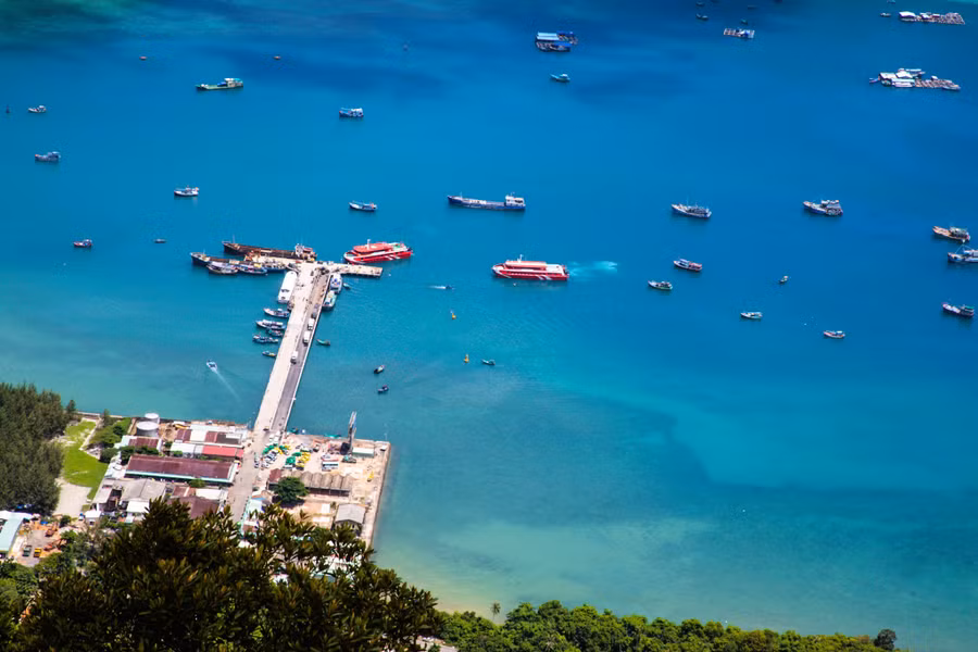 Cảng Bến Đầm thuộc đặc khu Côn Đảo. ẢNH: NGÔ TRẦN HẢI AN