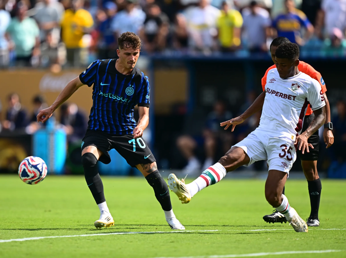 Hercules nhấn chìm Inter Milan bằng bàn thắng phút bù giờ Hercules nhấn chìm Inter Milan bằng bàn thắng phút bù giờ