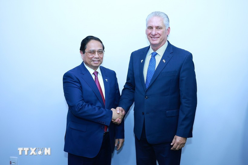 Thủ tướng Phạm Minh Chính gặp Bí thư Thứ nhất Đảng Cộng sản Cuba, Chủ tịch nước Cộng hòa Cuba Miguel Díaz-Canel Bermúdez. (Ảnh: Dương Giang/TTXVN) thutuong.jpg