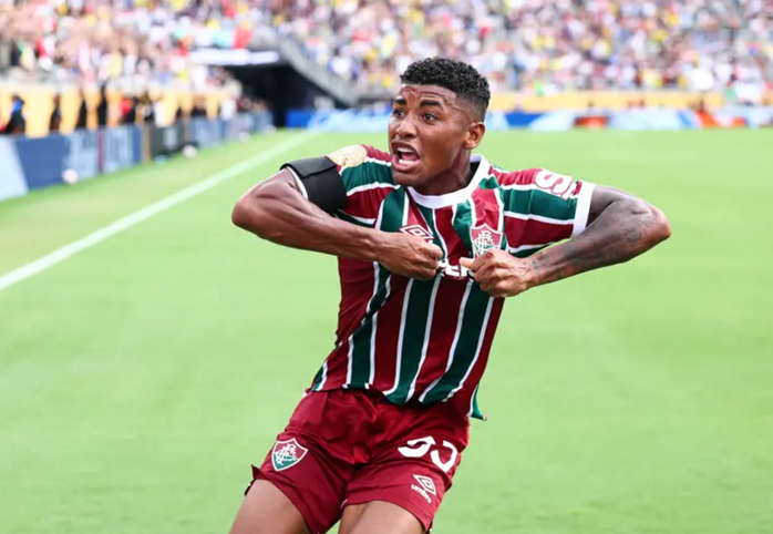 Hercules hai trận liên tiếp sắm vai "cứu tinh" của Fluminense Hercules hai trận liên tiếp sắm vai "cứu tinh" của Fluminense