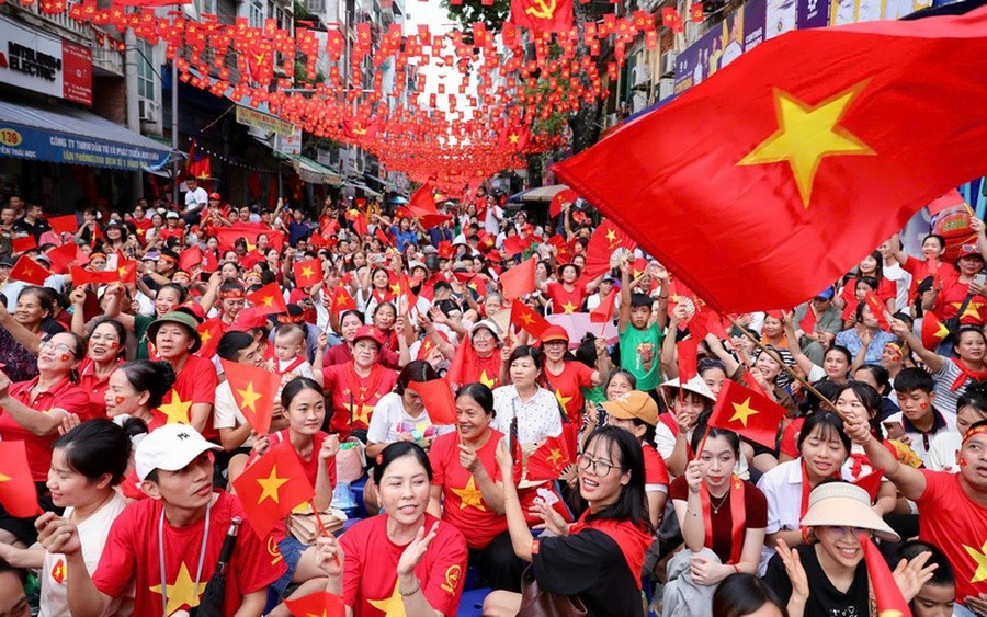 Thủ tướng chỉ đạo đẩy nhanh việc tặng quà Nhân dân nhân dịp kỷ niệm 80 năm Cách mạng Tháng Tám và Quốc khánh 2-9 (ảnh nguồn internet). tang-qua-nhan-dan.jpg