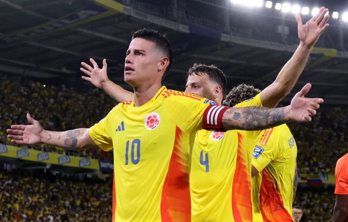 James Rodriguez vẫn là thủ lĩnh tinh thần của Colombia James Rodriguez vẫn là thủ lĩnh tinh thần của Colombia