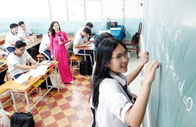 cấp THPT nên giữ nguyên thẩm quyền quản lý thuộc cấp tỉnh như hiện nay. ảnh: Đào Ngọc Thạch cấp THPT nên giữ nguyên thẩm quyền quản lý thuộc cấp tỉnh như hiện nay. ảnh: Đào Ngọc Thạch