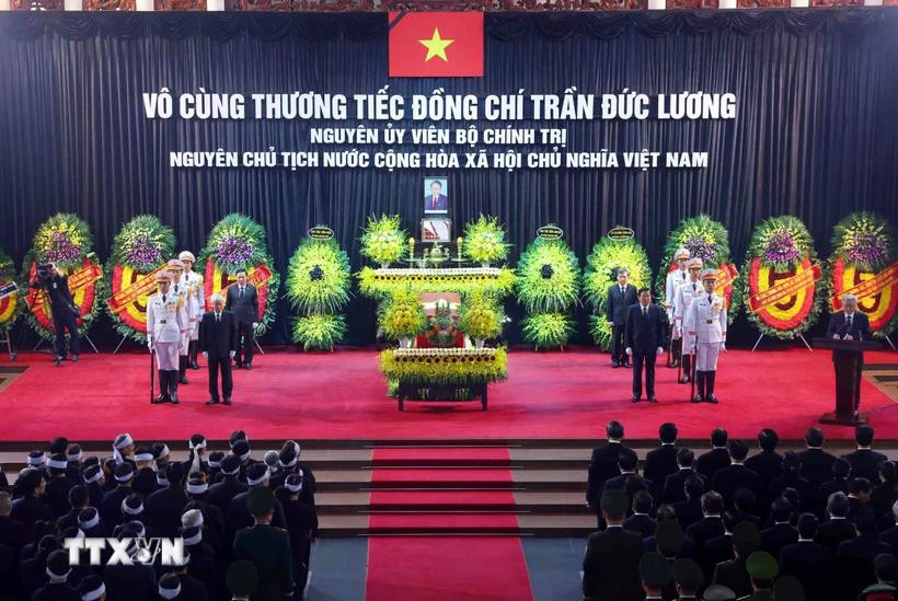 Lễ truy điệu nguyên Chủ tịch nước Trần Đức Lương. (Ảnh: TTXVN) cu-hanh-trong-the.jpg
