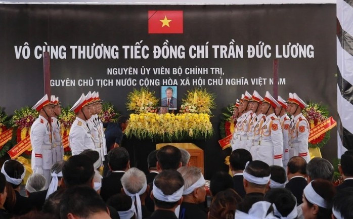 Lễ an táng nguyên Chủ tịch nước Trần Đức Lương Lễ an táng nguyên Chủ tịch nước Trần Đức Lương
