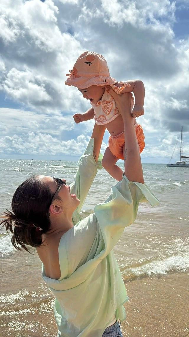 Võ Hoàng Yến và con gái. ẢNH: NVCC Võ Hoàng Yến và con gái. ẢNH: NVCC
