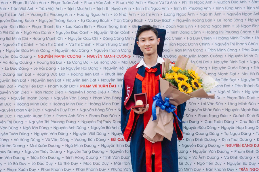 Phạm Vũ Tuấn Đạt là sinh viên xuất sắc tốt nghiệp sớm. ẢNH: NVCC Phạm Vũ Tuấn Đạt là sinh viên xuất sắc tốt nghiệp sớm. ẢNH: NVCC