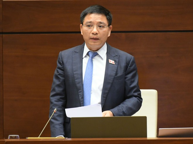 Bộ trưởng Bộ Tài chính Nguyễn Văn Thắng nhấn mạnh việc sửa đổi Luật Ngân sách Nhà nước lần này là một nhiệm vụ quan trọng, nhằm thể chế hóa chủ trương của Đảng, tạo cơ sở pháp lý vững chắc cho việc quản lý, điều hành ngân sách Nhà nước một cách hiệu quả, minh bạch, đáp ứng yêu cầu phát triển kinh tế-xã hội của đất nước trong giai đoạn mới. Ảnh: Vietnam+ bo-truong-tai-chinh.jpg