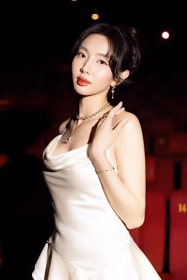 Thùy Tiên từng nhận được nhiều tình cảm từ công chúng trước khi vướng vào ồn ào liên quan đến kẹo Kera . Ảnh: FBNV