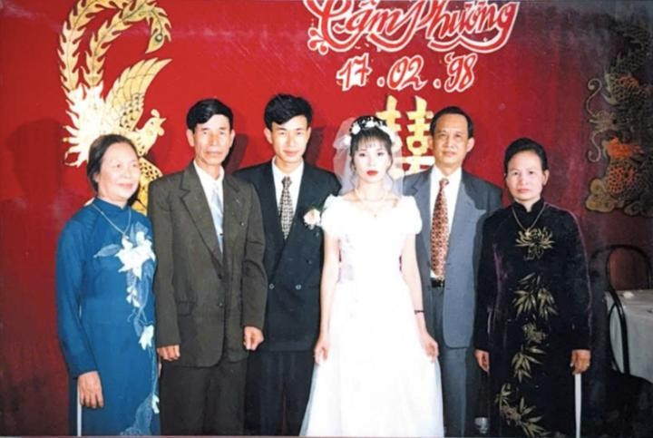 Đám cưới giản dị ngày 17/2/1998. 1.jpg