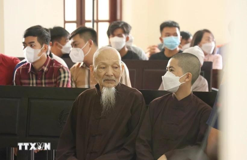 Bị cáo Lê Tùng Vân tại phiên tòa hồi tháng 7/2022. Ảnh: Bùi Giang/TTXVN bicaodd.jpg