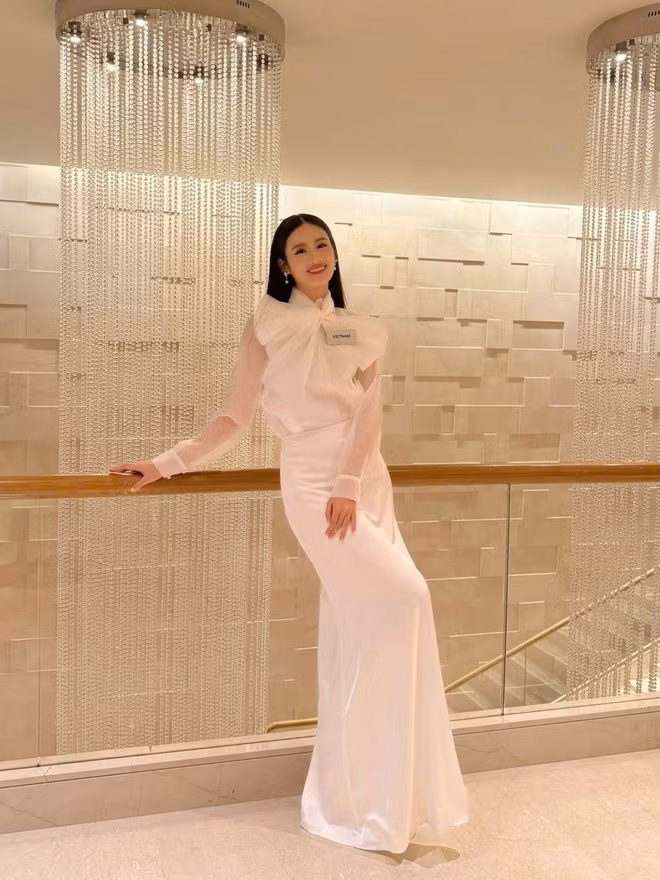 Trang phục Ý Nhi chọn trong phần thi Head To Head Challenge. (Ảnh: NVCC)