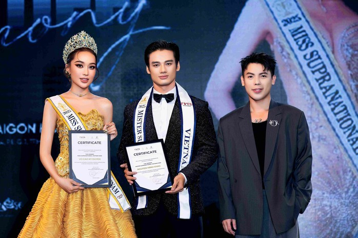 Kỳ Duyên - Minh Khắc đến "Miss & Mister Supranational 2025" Kỳ Duyên - Minh Khắc đến "Miss & Mister Supranational 2025"