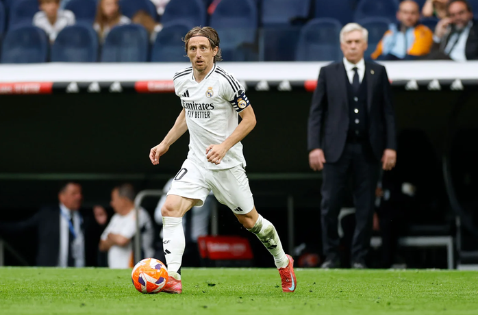 Luka Modric đá 87 phút trước ánh mắt theo dõi của HLV Ancelotti Luka Modric đá 87 phút trước ánh mắt theo dõi của HLV Ancelotti