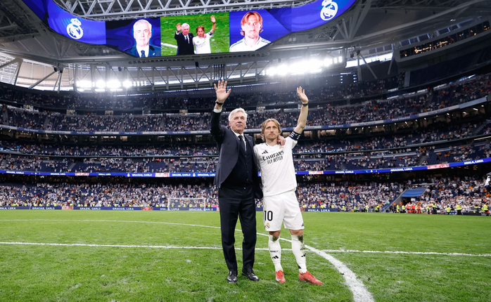 Lời chia tay ngọt ngào của HLV Ancelotti và Luka Modric Lời chia tay ngọt ngào của HLV Ancelotti và Luka Modric