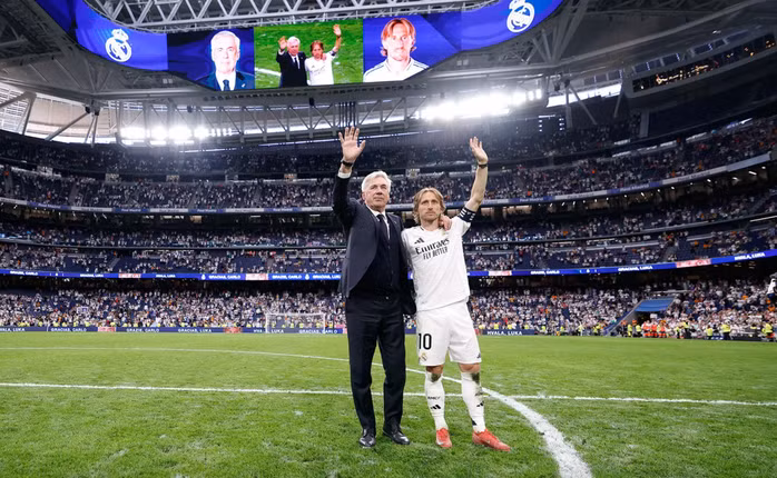 Lời chia tay ngọt ngào của HLV Ancelotti và Luka Modric
